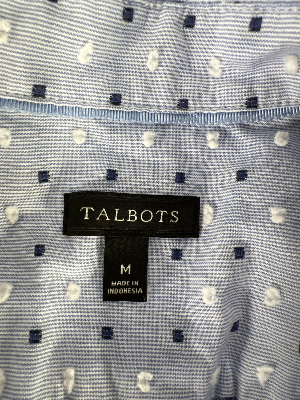 Talbots Women’s Blue Textured Button Up Shirt - M