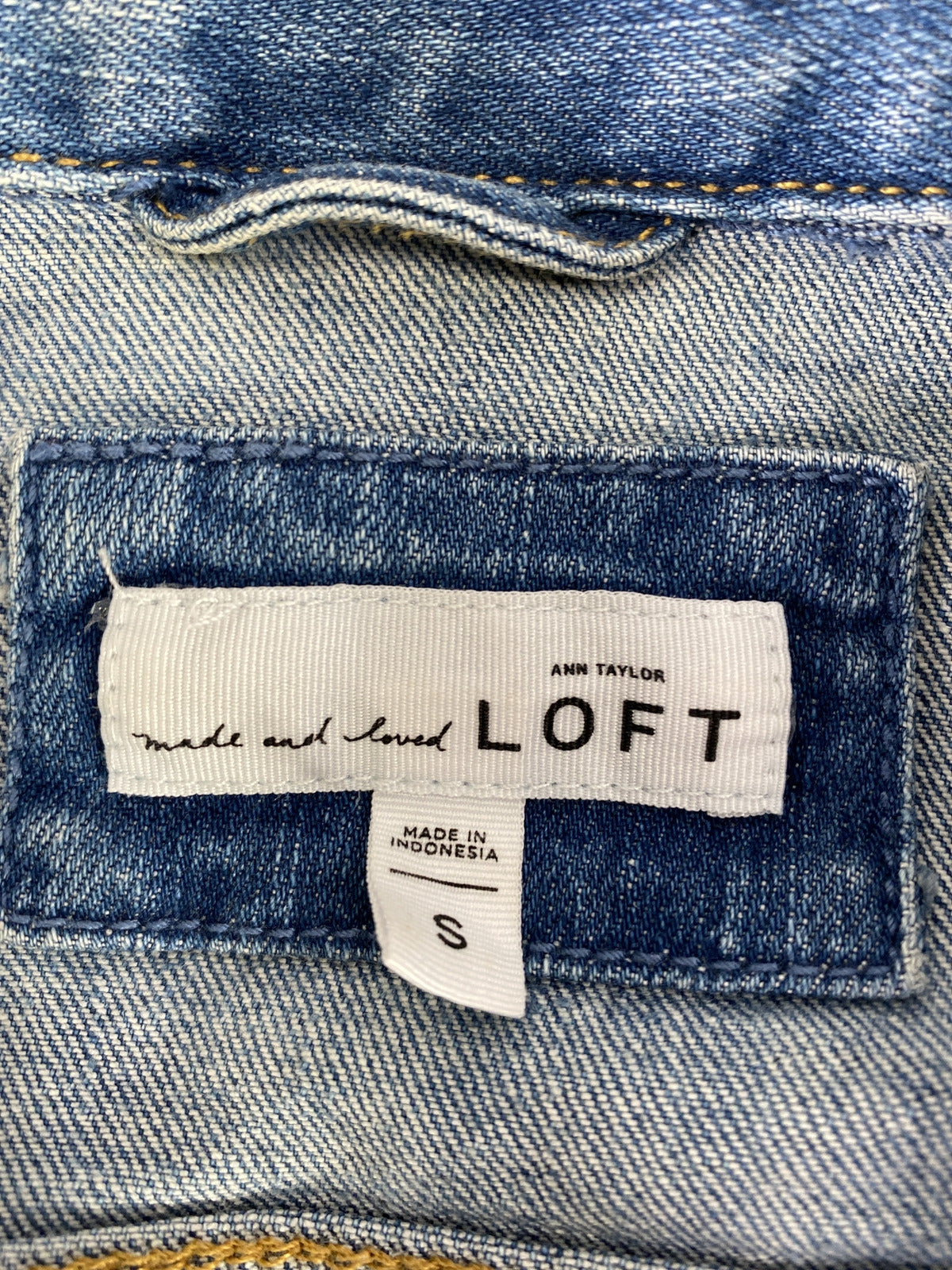 LOFT Women’s Light Wash Blue Denim Jean Jacket - S