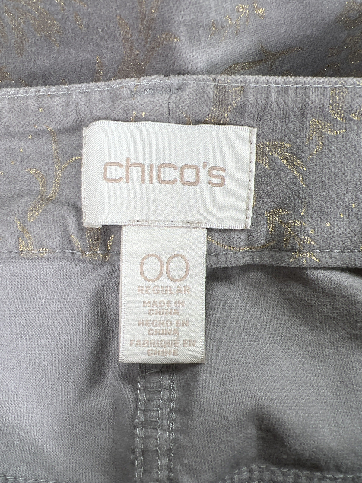 Chico’s Women’s Gray/Gold Metallic Paisley Straight Leg Jeans - 00/US 2