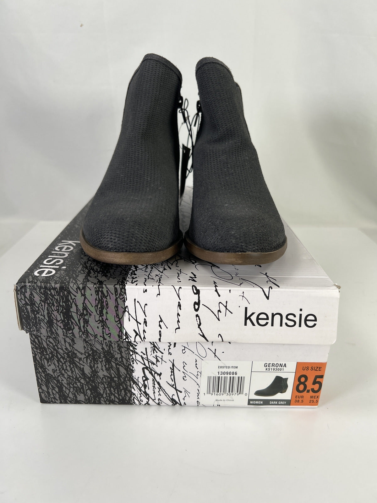 NEW Kensie Women’s Gray Fabric Gerona Block Heel Booties - 8.5