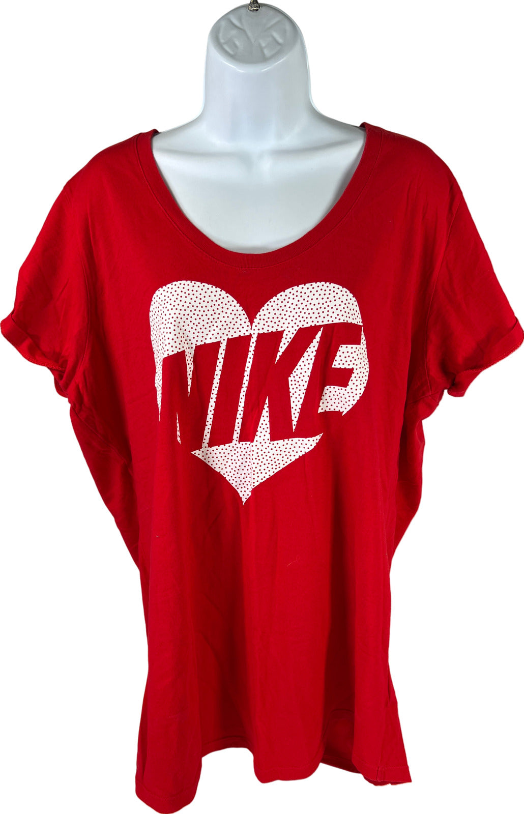 Nike Women’s Red Heart Love Scoop Neck Short Sleeve T-Shirt - XL