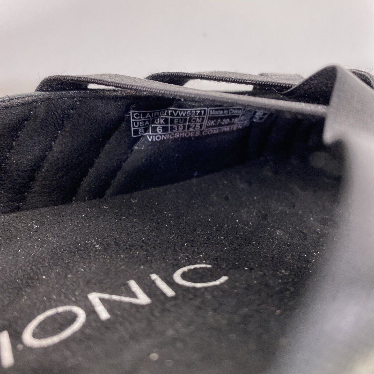 Vionic Women's Black Leather Criss Cross Slip On Comfort Mules - 8