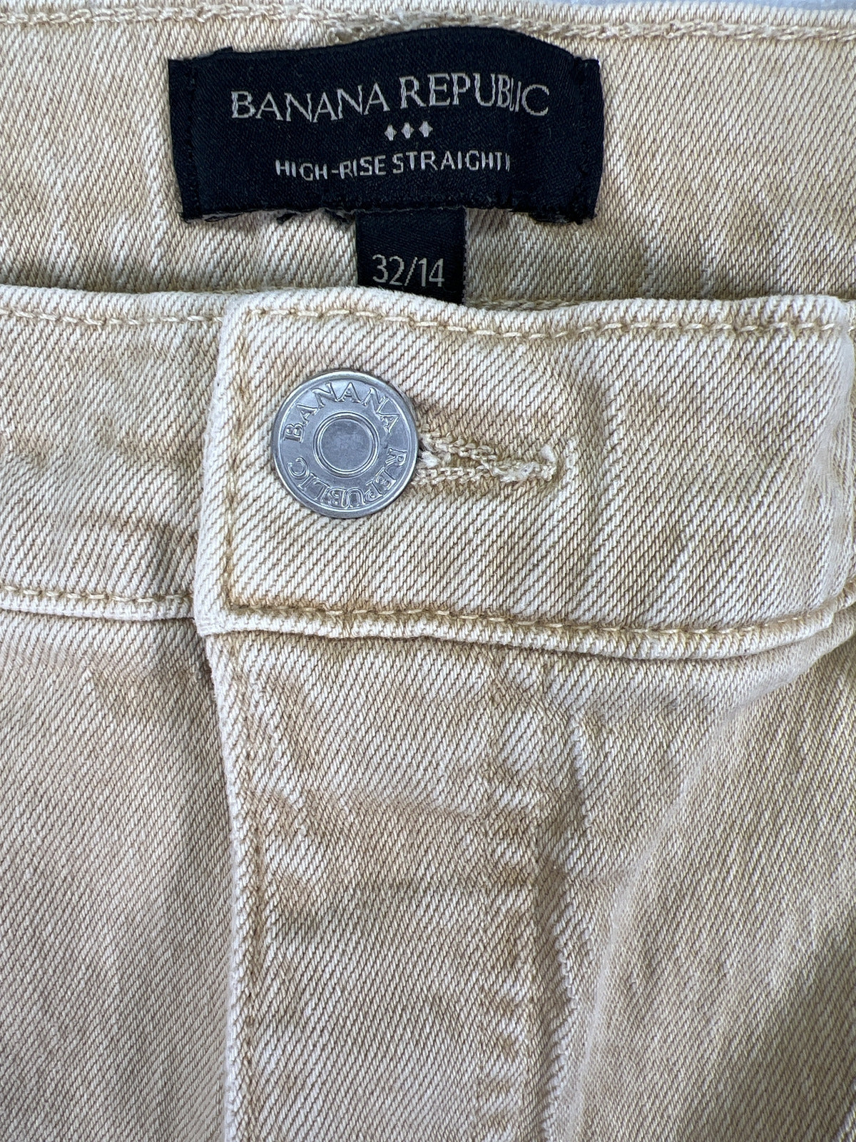 Banana Republic Women’s Sahara Tan High Rise Straight Jeans - 32/14