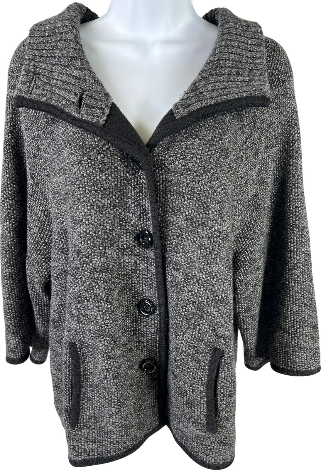 Ann Taylor Women’s Gray/Black Knit 1/2 Sleeve Button Up Sweater Jacket - M