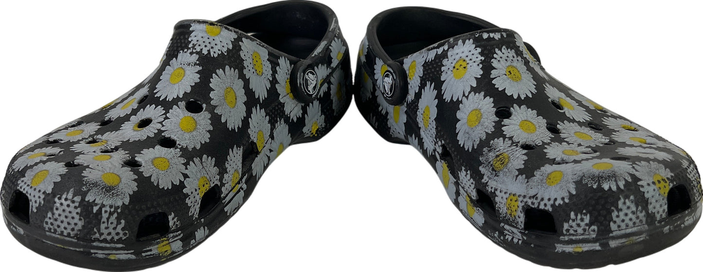 Crocs Women’s Black Floral Daisy Print Classic Clogs Shoes - 9