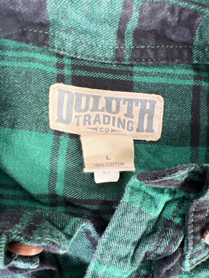 Duluth Trading Men’s Green Plaid Flannel Button Up Shirt - L