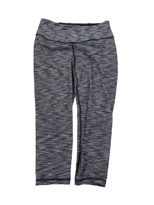 Victoria’s Secret Sport Women’s Gray Knockout Capri Leggings - M