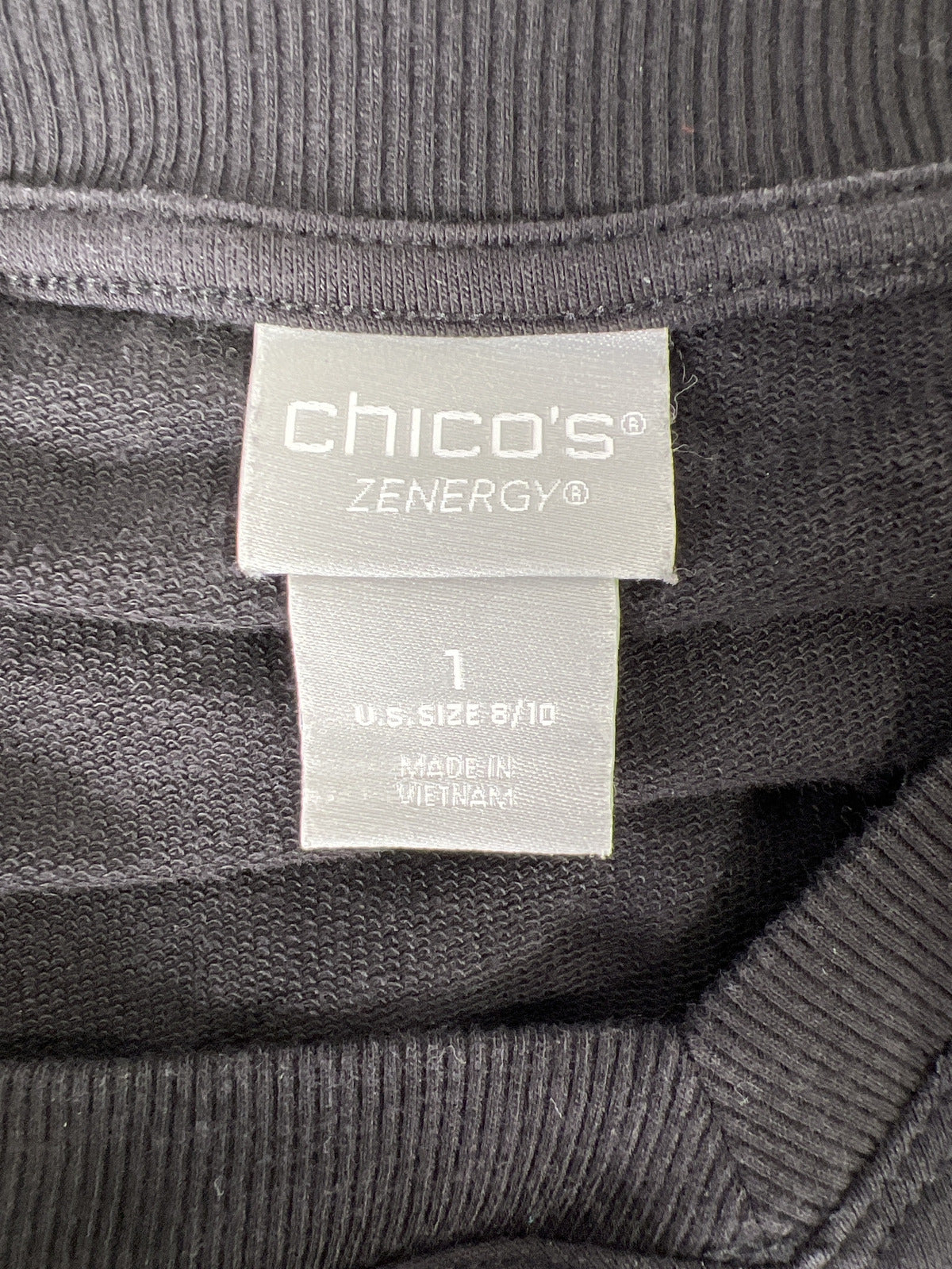 Chico’s Zenergy Women’s Black Long Sleeve V-Neck Shirt - 1/US 8/10